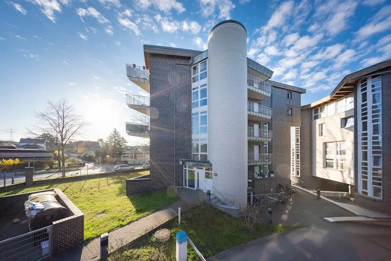 Wohnung mit Balkon in Alt-Hohenschönhausen ab sofort neu zu vermieten — photo 1